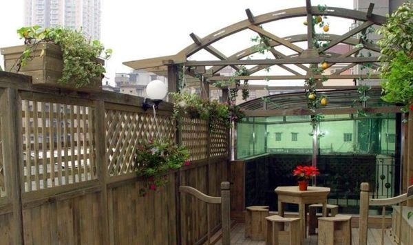 涨姿势了说说阳台用的防腐木(图2)