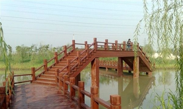 涨姿势了说说阳台用的防腐木(图3)