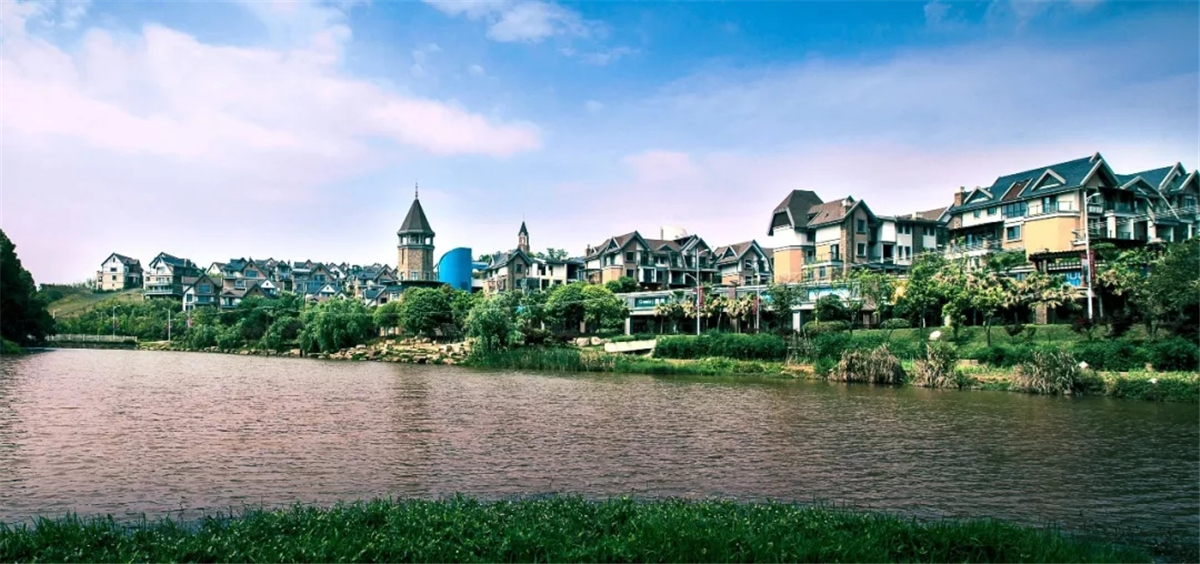 青龙湾中央小镇压轴教育房钜惠面市最低10首付