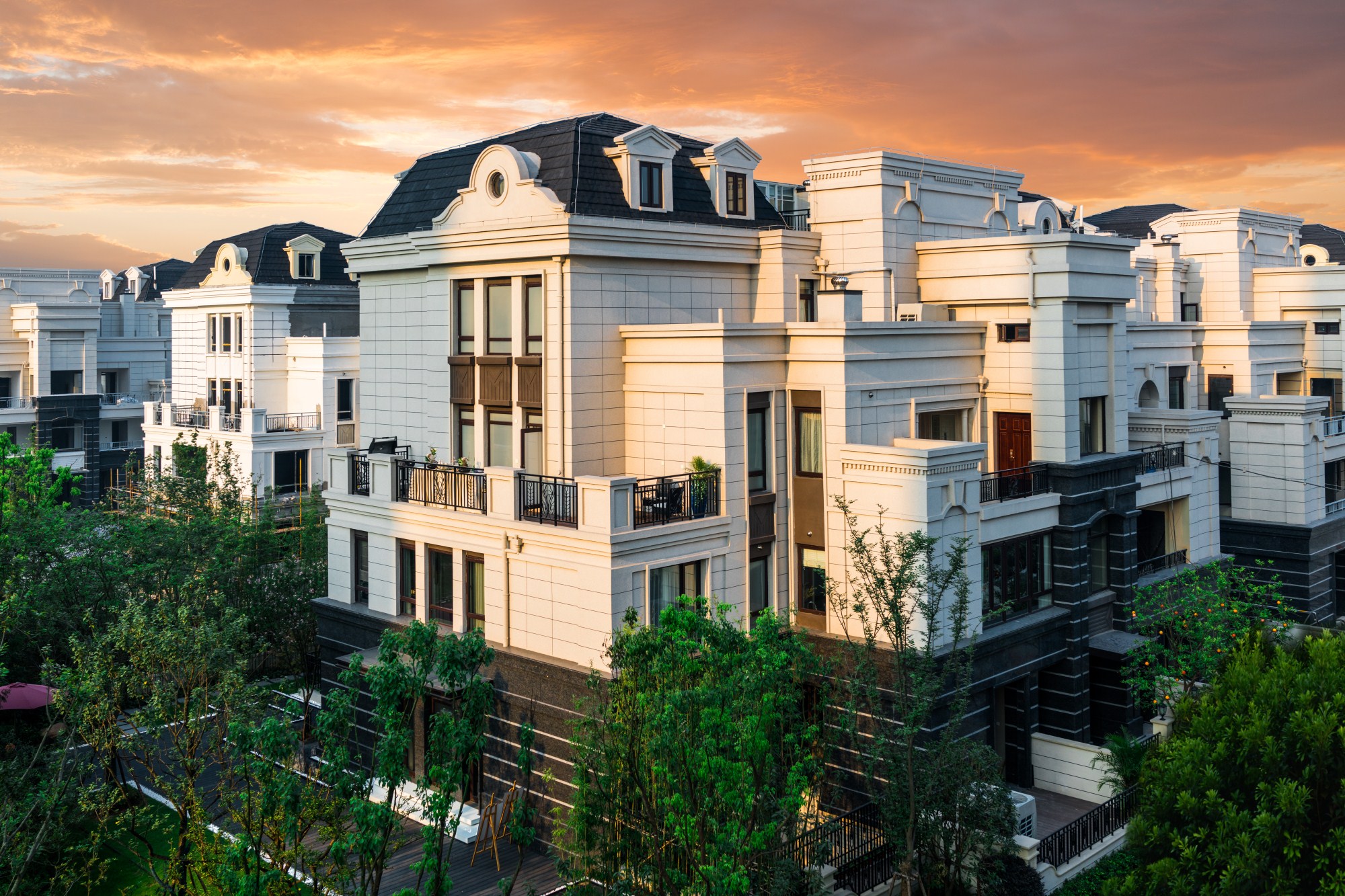 大华香鸢墅待售 24000元/平方米 综合评价:查看点评 >  开盘时间:2018