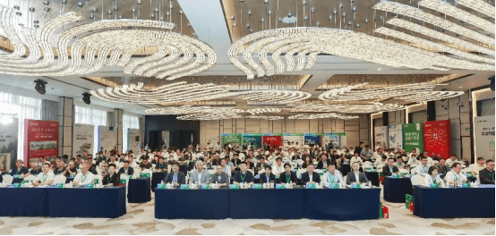 第五届精装修产业高质量发展大会暨首届建筑装饰双碳峰会圆满落幕