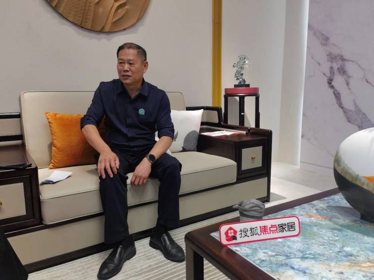  乾元家具由维刚:品牌与创新双轮驱动,助力家具行业高质量发展