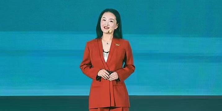 千年舟品牌首席服务官形象