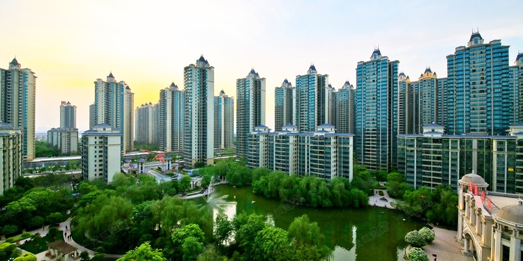 "狂欢世界杯 风情俄罗斯"洛阳恒大绿洲盛夏狂欢趴精彩上演中