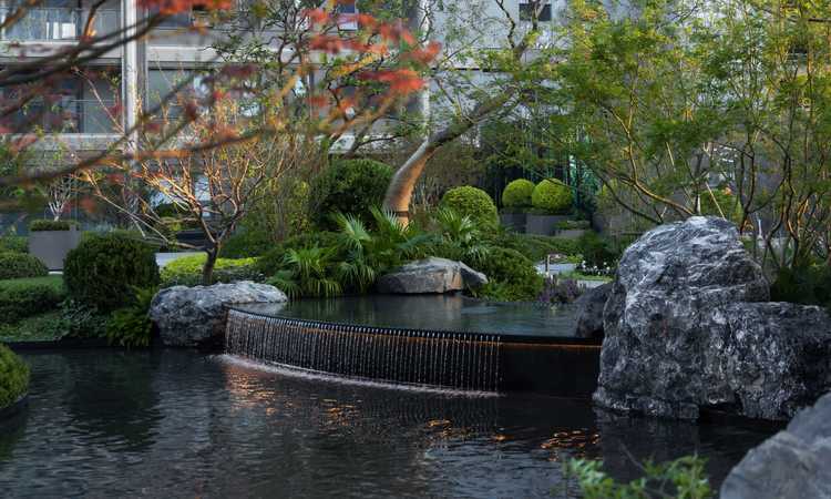 狮山云起实景图