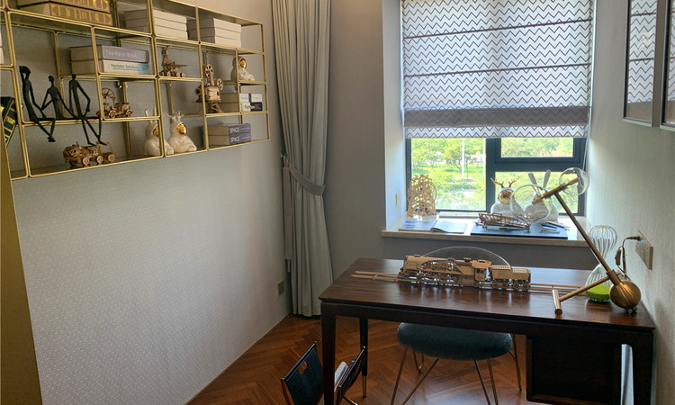 金色港湾君临水岸样板间