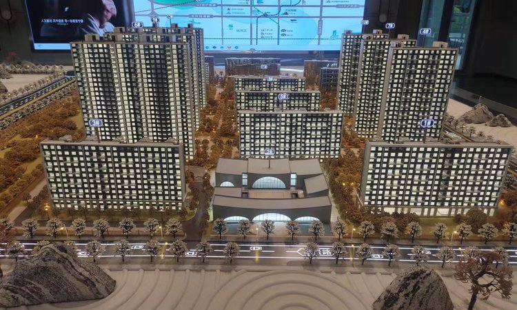 浅隐林泉实景图