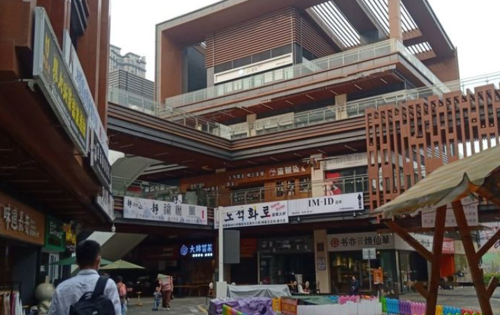 万科松湖天地·隐秀周边配套图