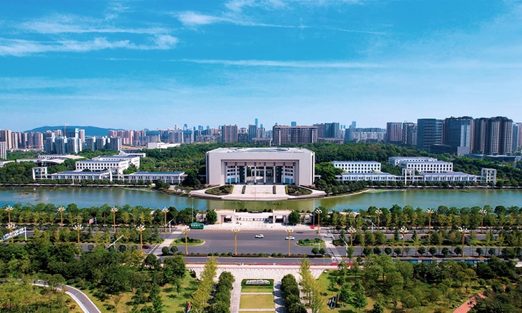 天城上和珺周边配套图