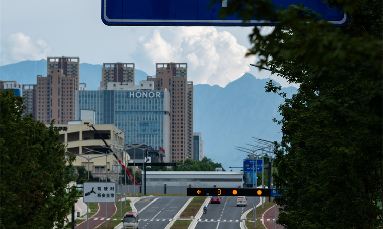 招商雲山間实景图