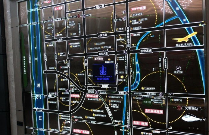 国欣向荣府交通图