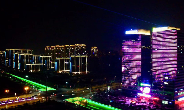 兴云揽御实景图