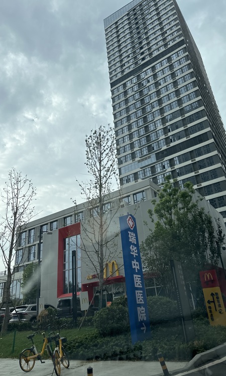 武汉翡翠中心B区施工进度图