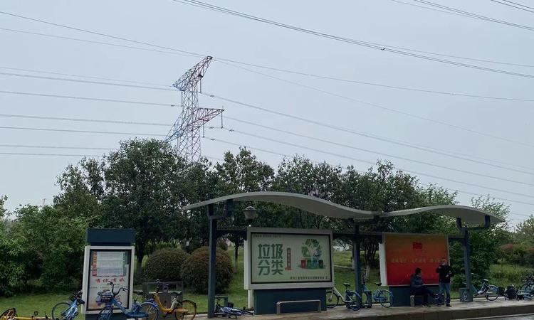 美联藏龙甲第周边配套图