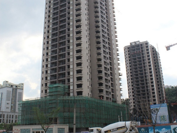 都市春天实景图