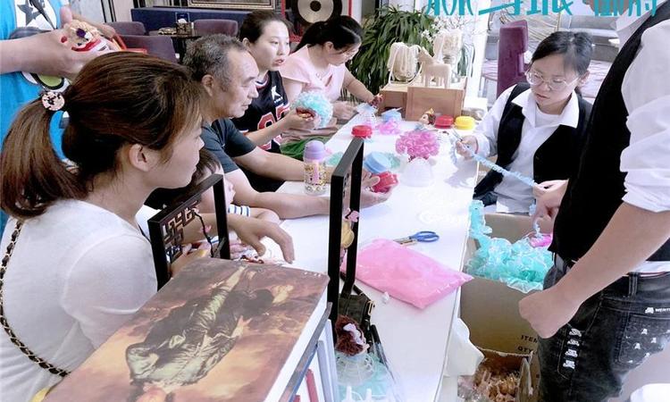 和昌水岸花城实景图