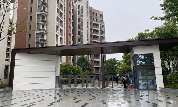 美联藏龙甲第实景图