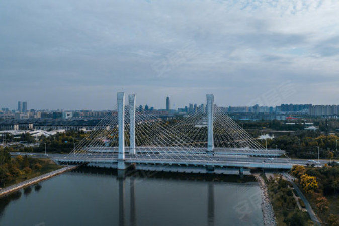 亚新星云湾周边配套图