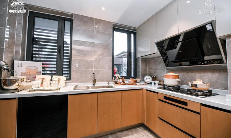 中国铁建·花语澜廷样板间