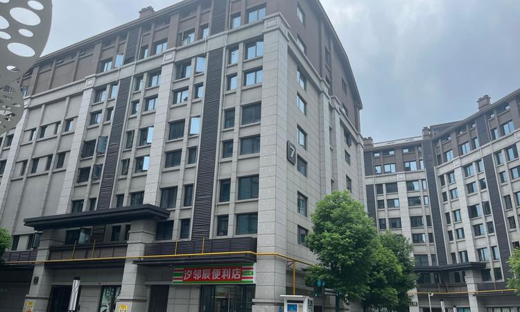 邻湖壹方实景图