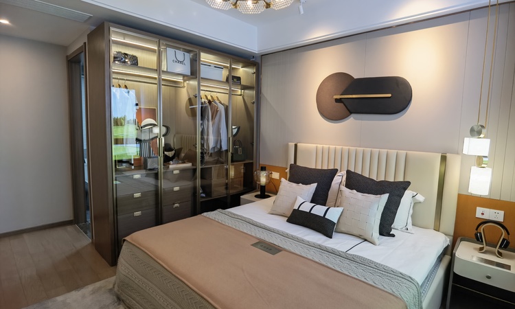 华景川科大湖沁宸园样板间