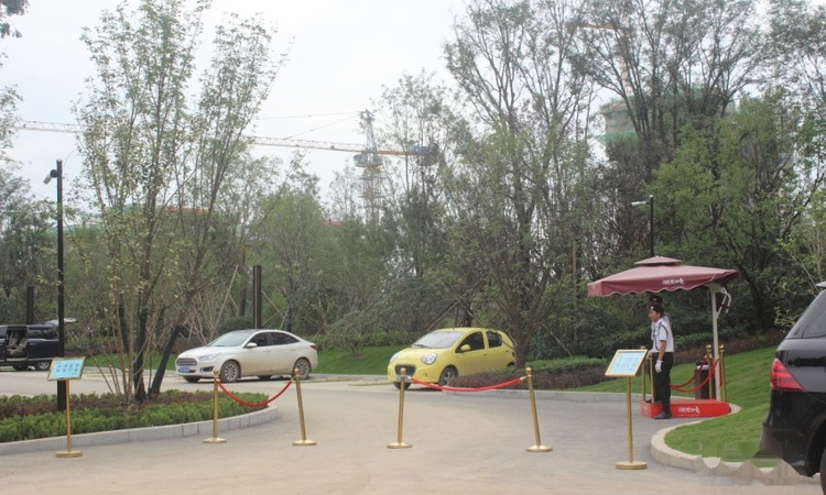 湖光山色实景图