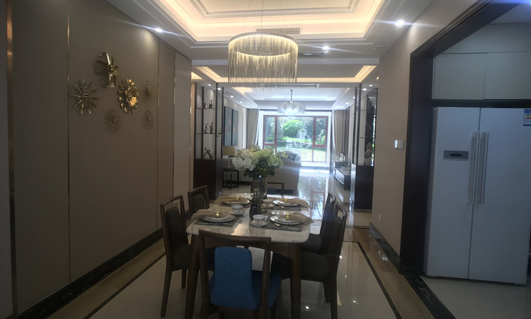 泰丰翠屏山水样板间