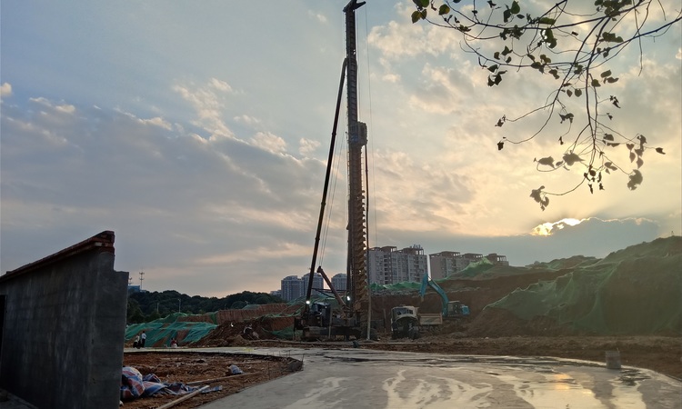 龙湖春江天曜施工进度图