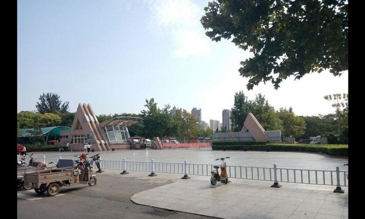 中建·柒号院周边配套图