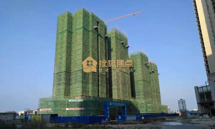 地标海东广场实景图