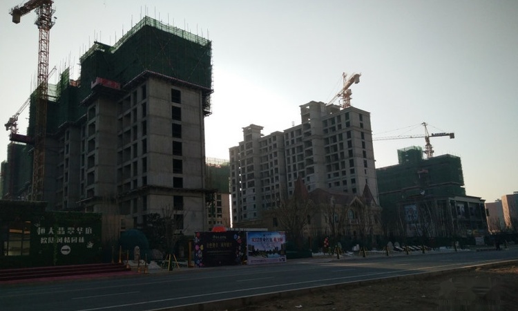 恒大翡翠华庭施工进度图