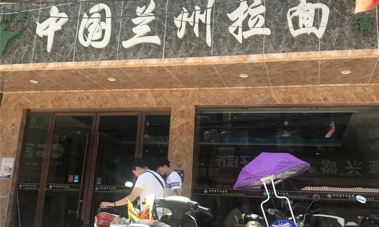 仙桃汽车城实景图