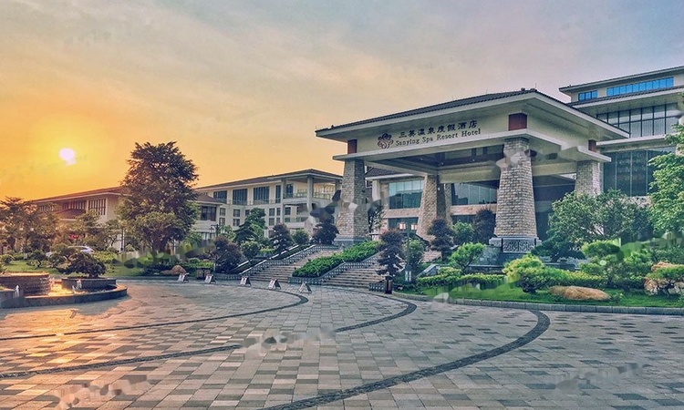 三英钓云台实景图