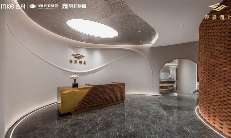 春熹湖上实景图