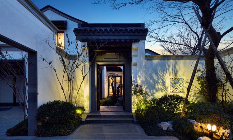 蓝城春风江南实景图