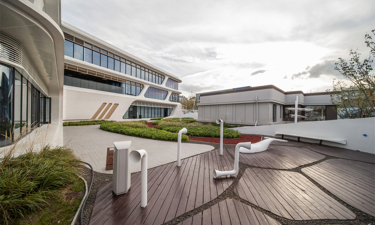 中瑞鼎峰云山度实景图