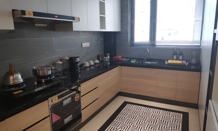 东正颐和府样板间