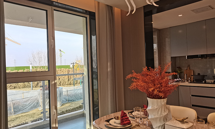 华侨城·欢乐山川样板间