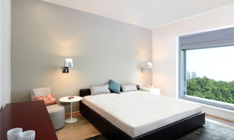 中鹰黑森林样板间