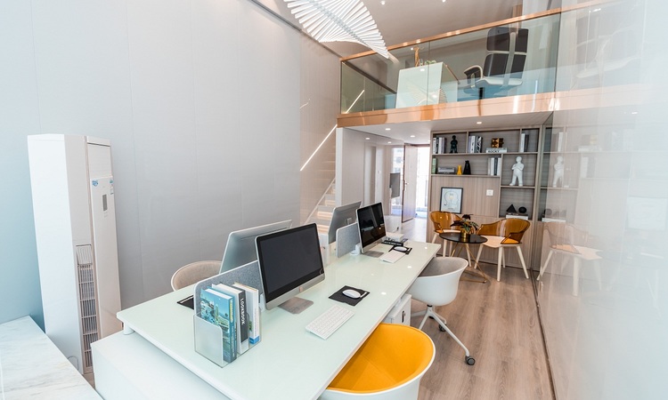 长房云时代麓天街样板间