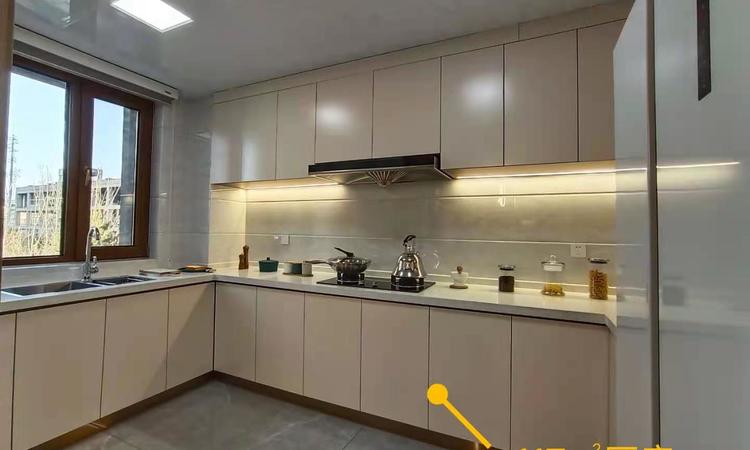 方兴凤凰台样板间