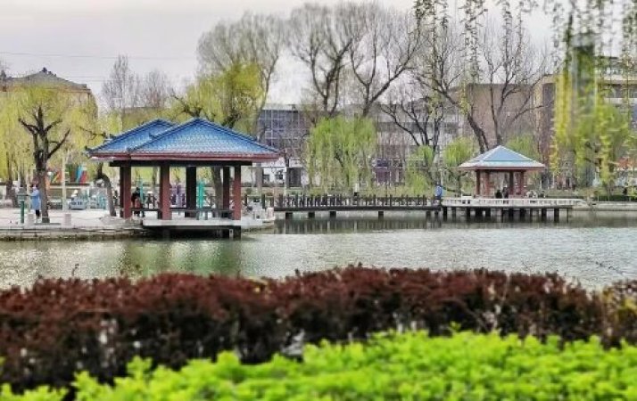 东湖壹号周边配套图