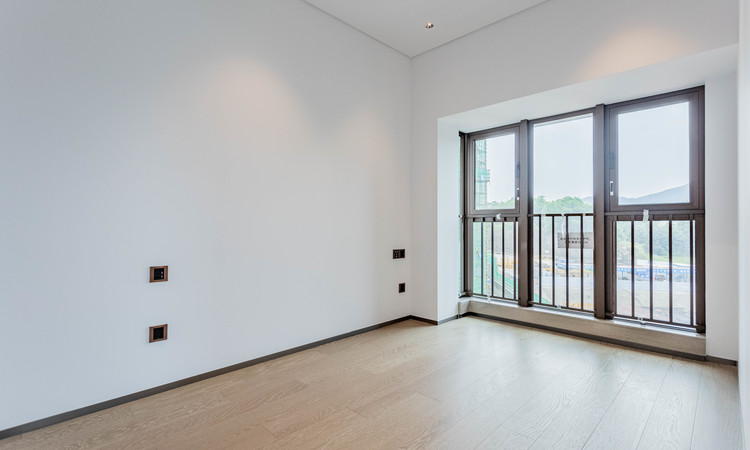 金光华龙岸君粼样板间