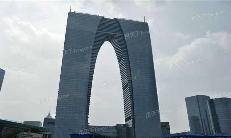 东方之门实景图