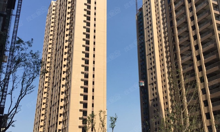 中弘中央广场实景图