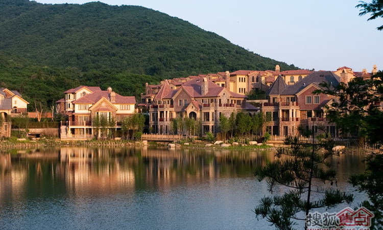 新湖仙林翠谷实景图