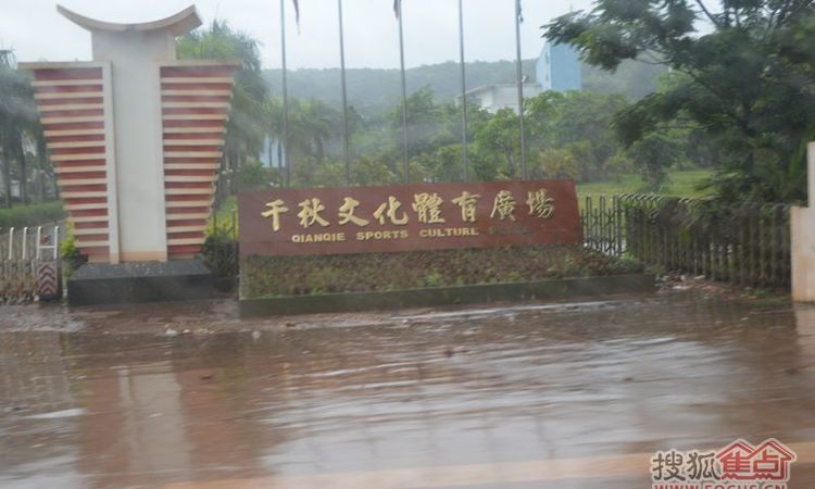 金典心城周边配套图
