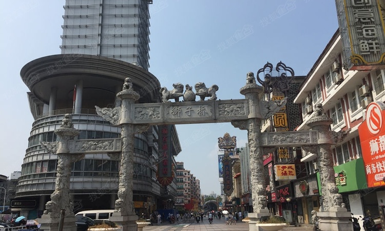 绿地紫金中心周边配套图