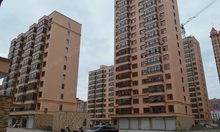 讷河翠湖名苑实景图