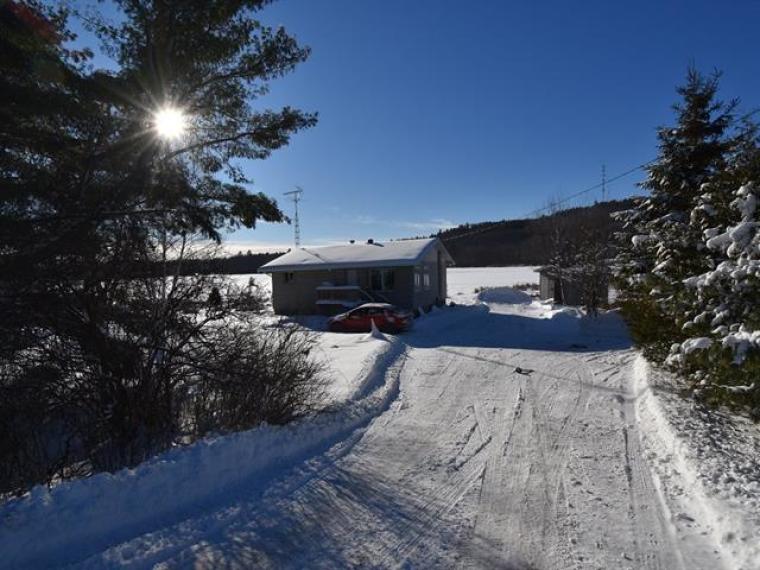 加拿大 加拿大二手房 加拿大gracefield别墅 3卧1卫